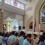 Niños de catequesis visitaron la Catedral Nuestra Señora de la Asunción y recibieron formación sobre los Sacramentos